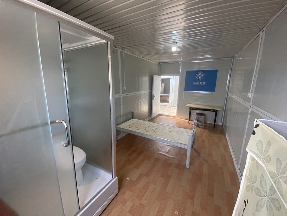 璧山集中防疫隔离点隔离房间设施。