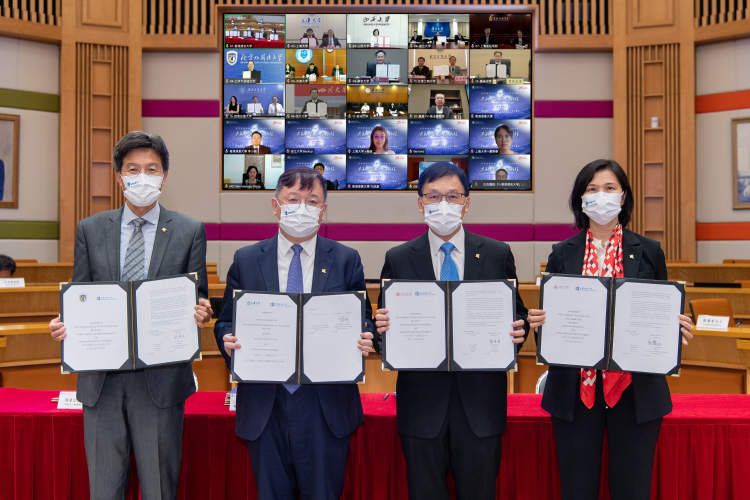 中央人民政府駐香港特別行政區聯絡辦公室教育科技部副部長徐凱博士