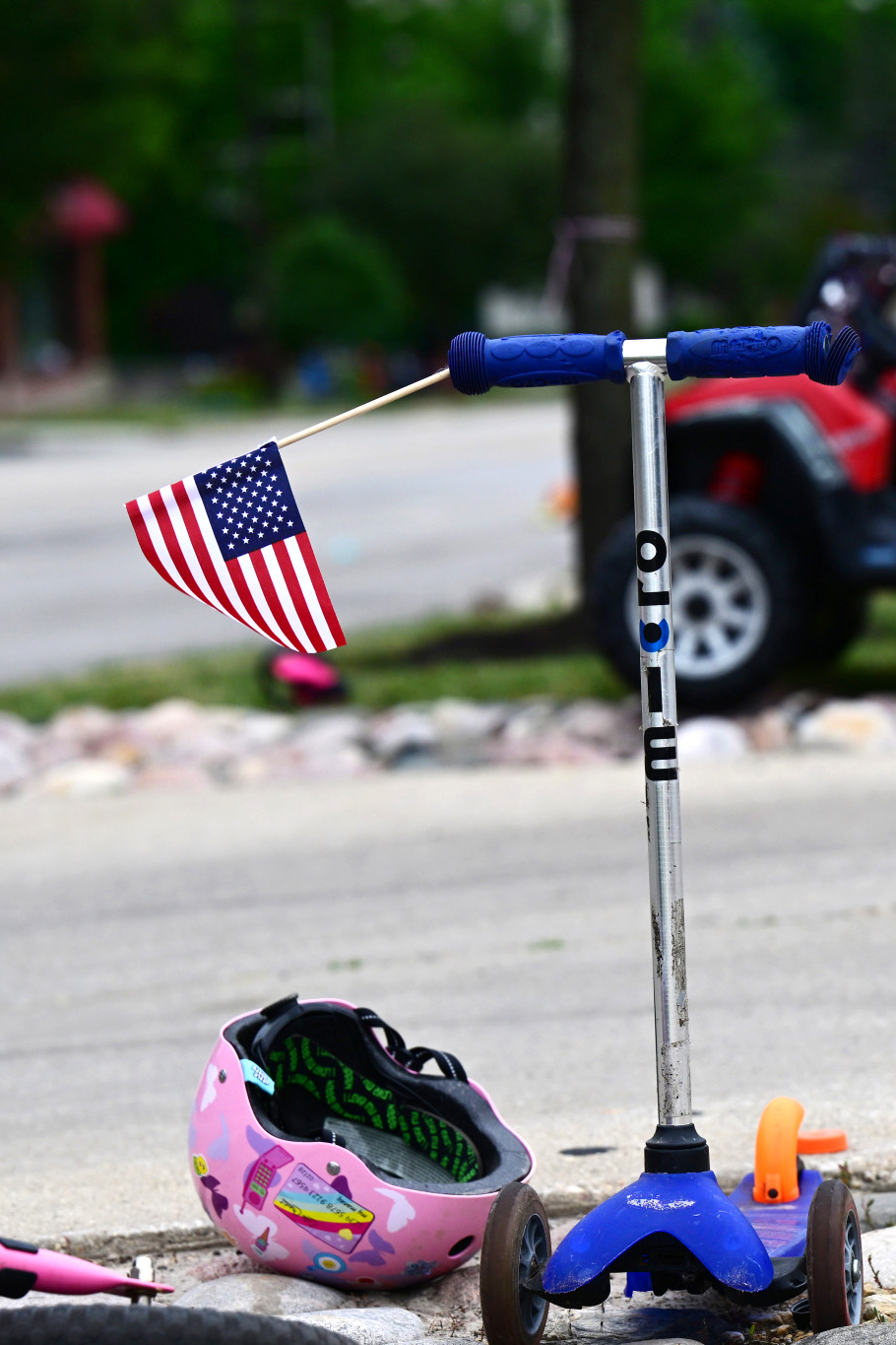 当地时间2022年7月4日,伊利诺伊州海兰帕克市“独立日”游行中发生枪击现场。