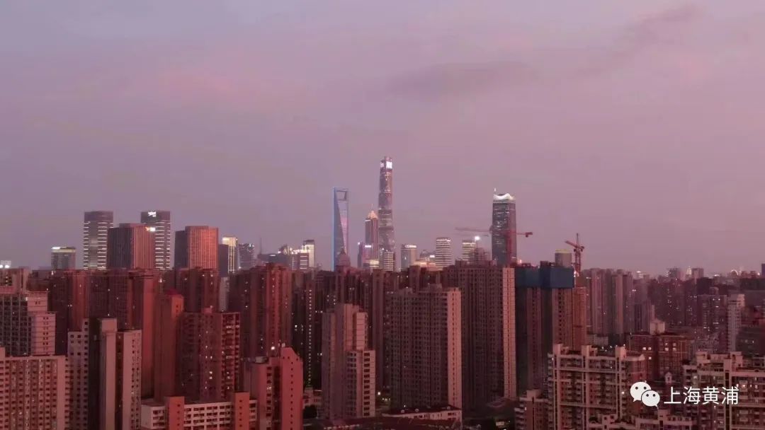 “水晶蓝”“晚霞红”频现，申城上半年空气质量八年来最好-