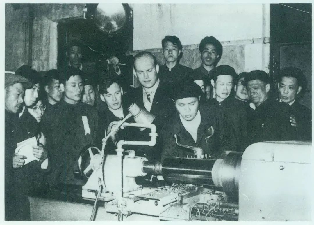 激荡百年 ，这些照片带你看中国共产党在杨浦的故事-万博·体育(ManBetX)