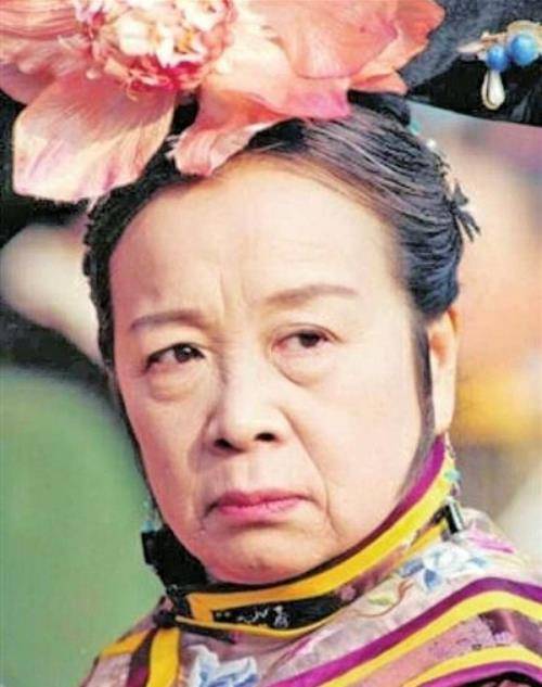 恭喜！容嬷嬷李明启获澳莱坞金萱奖终身成就奖