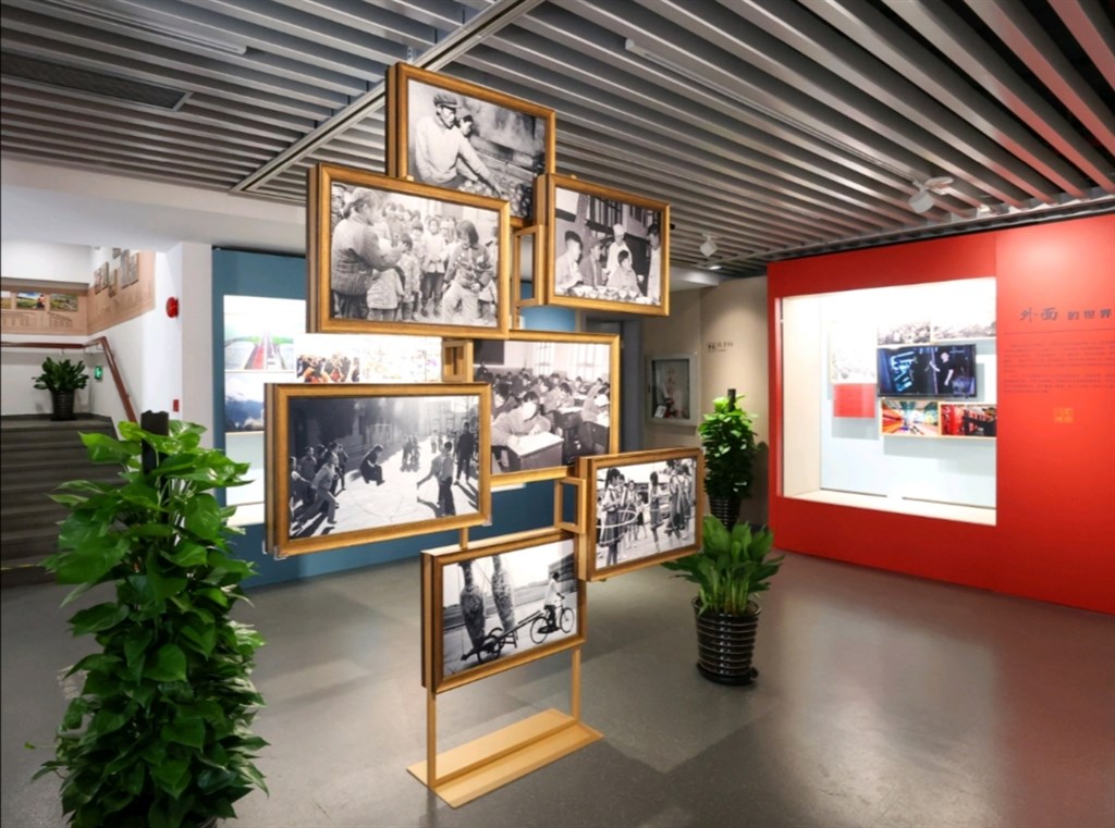 让伟大的变迁活起来！这场展览融合讲述“国家的大事”和“身边的日子”插图2