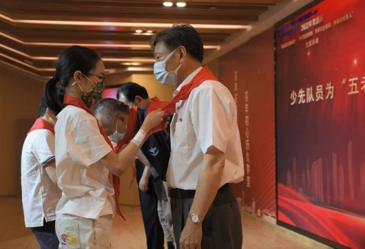 “五老”德育讲堂再启动，丰富学生暑期生活插图2