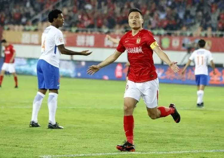 郜林1.45亿人民币挂牌广州江景豪宅，踢过十多年“金元足球”的球星身家果然不一般插图1