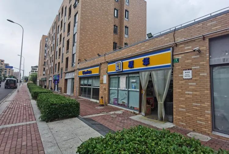 居民告别烟熏火燎佘北大居10家重餐饮被清退