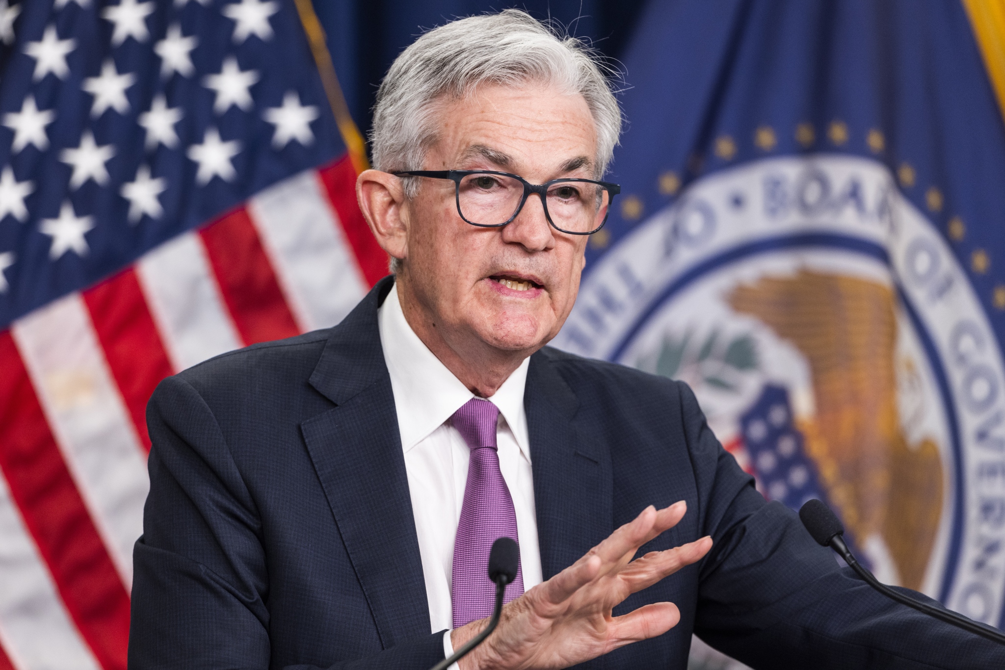 当地时间2022年7月27日，美国华盛顿，美联储主席杰罗姆-鲍威尔出席新闻发布会，宣布加息75个基点，达到2.25%至2.5%的范围。 澎湃影像 图