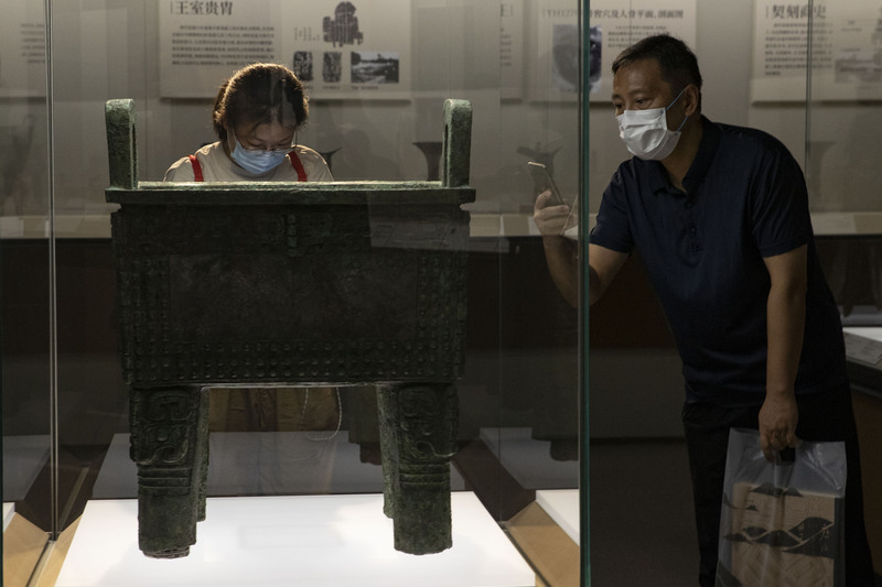上海博物馆重磅考古大展“宅兹中国——河南夏商周三代文明展”开幕-