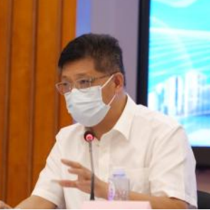 街道党工委书记王远华.png