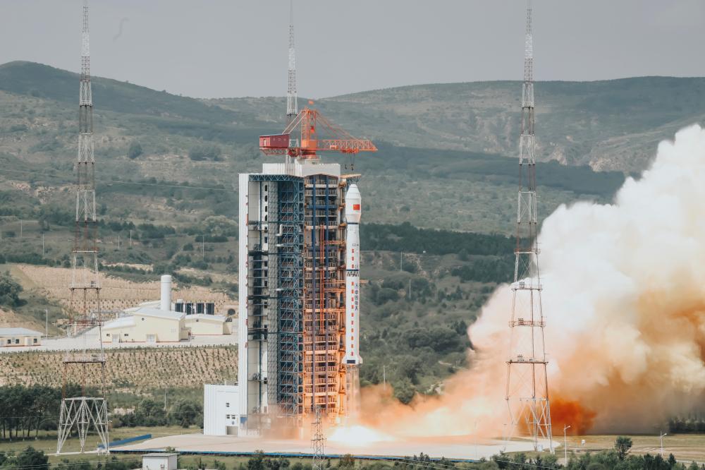 上海首颗科普教育卫星今天成功发射！“闵行少年星”开启少年与太空的对话…插图1