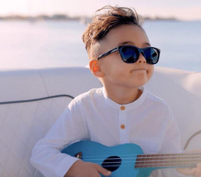 周杰伦《粉色海洋》MV公开 5岁儿子罗密欧特别出镜插图2