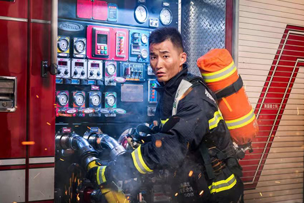 战友在万惠文生前为他拍摄的形象照