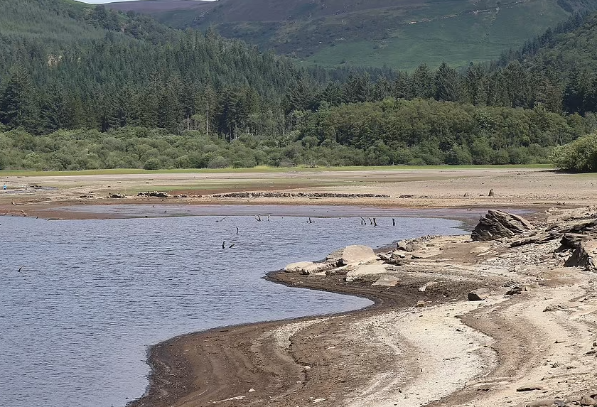 Llanwddyn 村 Lake Vyrnwy