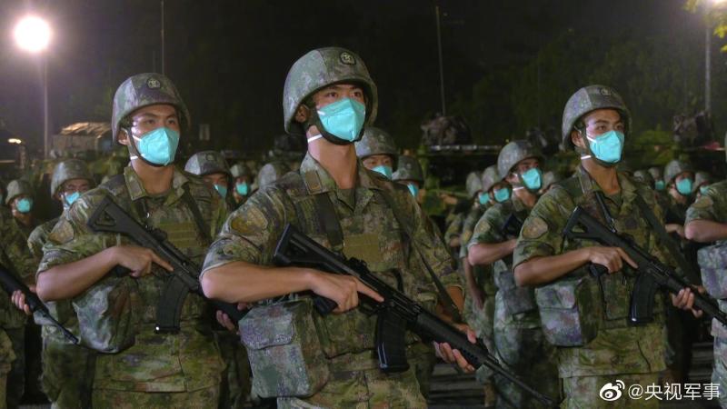 
广州口腔医院黄牛跑腿挂号,住院检查加快现场画面！驻香港部队第25次轮换