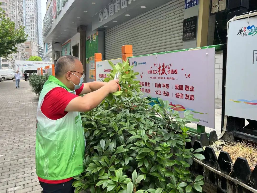 
北京中医药大学东直门医院黄牛代挂号,住院检查加快“人人肩上有担子”！宜川凝聚多方合力冲刺创城迎检