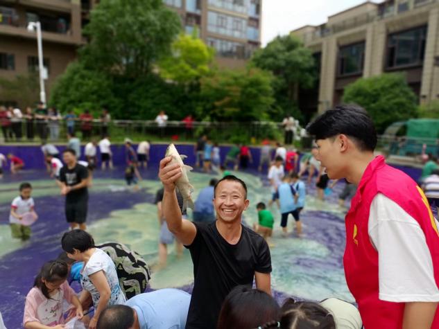 
沈阳医大二院挂号黄牛,住院检查加快这里的物业在不断修炼“夏日清凉功”