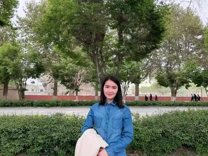 浇灌更多沙漠之花：北师大毕业后，新疆女孩如先古丽返乡从教-ManBetX注册登录·(中国)