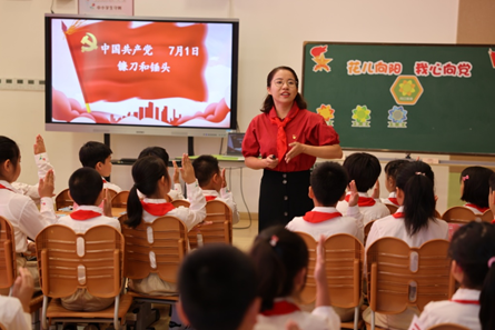教师节前，来倾听两位教师爱的分享……-世界杯买球入口·(中国)