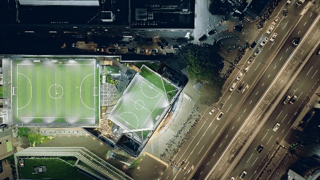 美罗城空中足球场20日起对外开放 徐家汇商圈添优质体育资源插图1