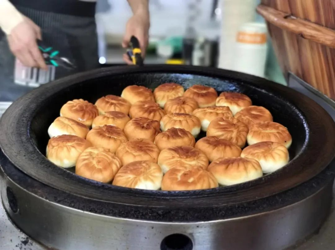 (安顺路上这家社区食堂提供多种正宗“上海米道”的餐品！）-泛亚电竞