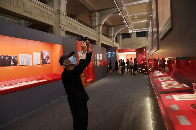 (讲述党的诞生地光荣历史，101件红色文物在上海历史博物馆展出）-泛亚电竞