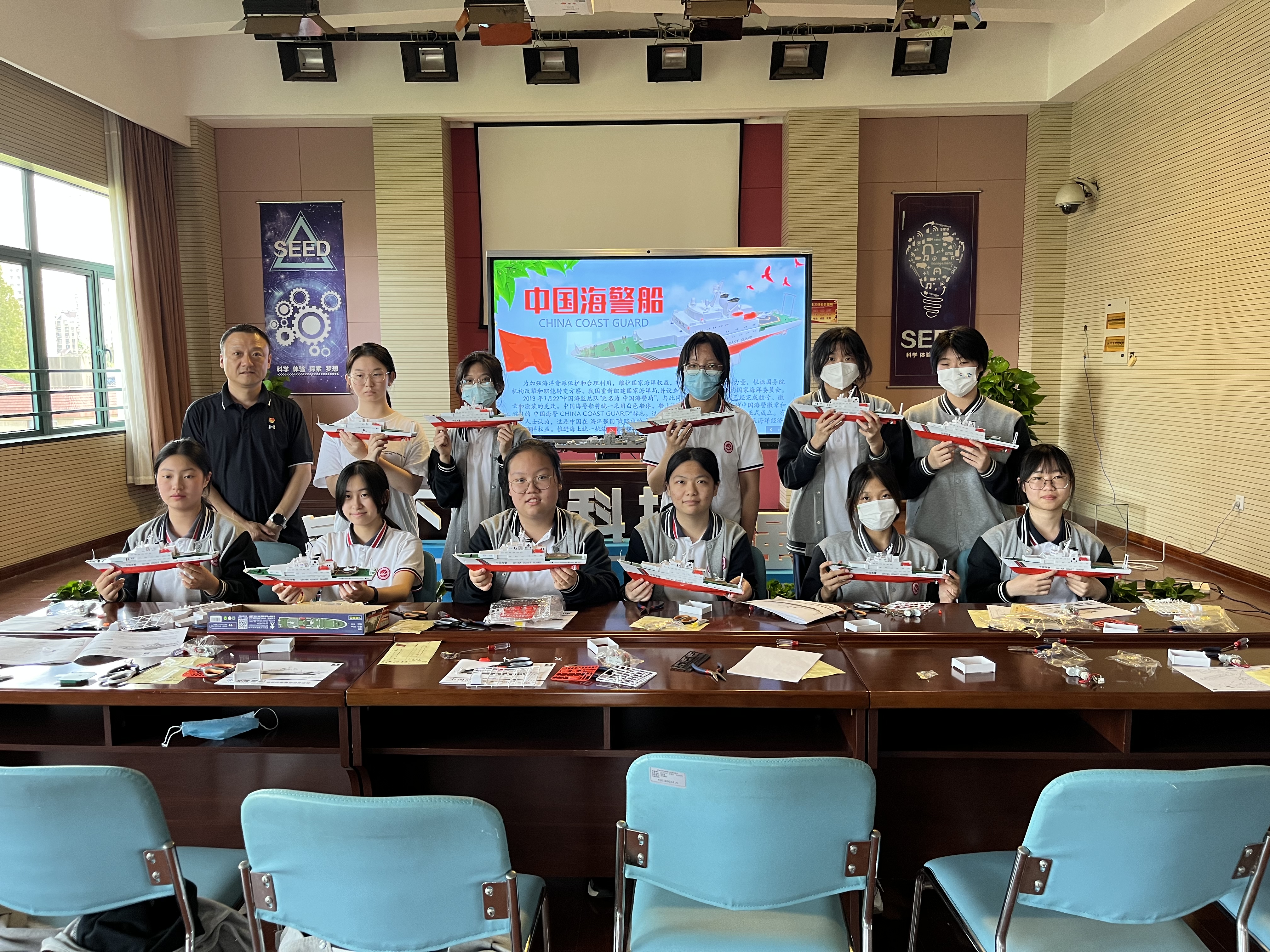 (星辰大海 强国有我 长宁区开展学生“烈士纪念日”主题国防科技活动）插图4