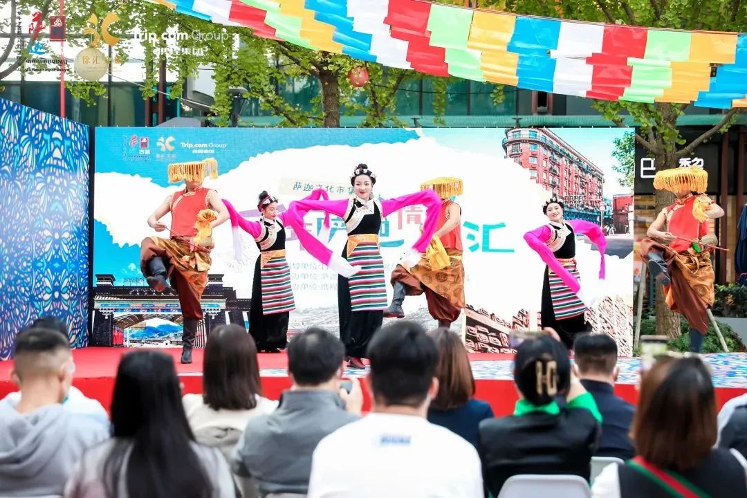 歌舞表演、藏香制作……这场文化市集凝聚沪上时尚风与藏地烟火-泛亚电竞