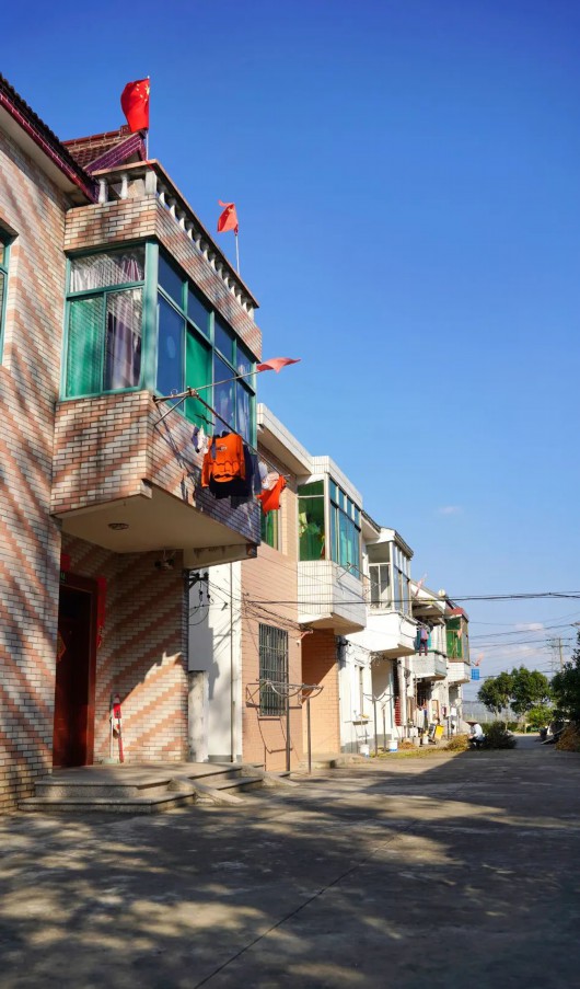 
浙江大学妇产科医院黄牛代挂号电话票贩子号贩子网上预约挂号,住院检查加快,念好“三字诀”！练塘这个村打造美丽乡村“升级版”！