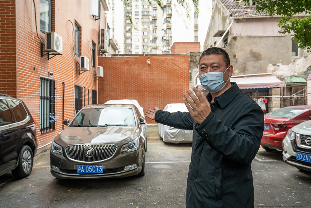 
上海各大医院黄牛代挂号电话票贩子号贩子网上预约挂号,住院检查加快,新时代新征程新伟业｜在上海虹口，居民区多了批“第一书记”