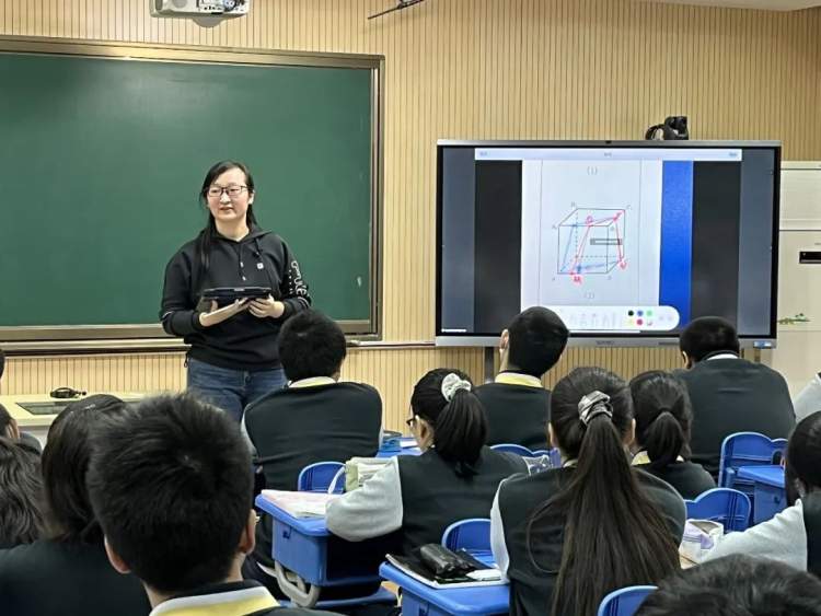 
广东省中医院黄牛代挂号电话票贩子号贩子网上预约挂号,住院检查加快,高中新教材新课标怎么让学生更好地吸收？上海这所学校来了场大型直播