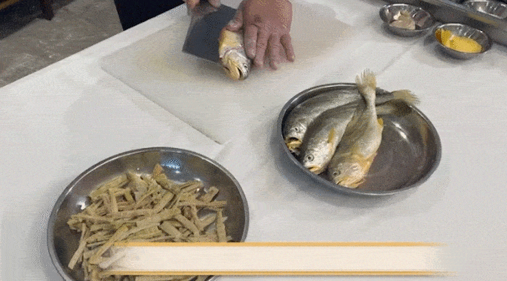 黄鱼改刀(1).gif 图片