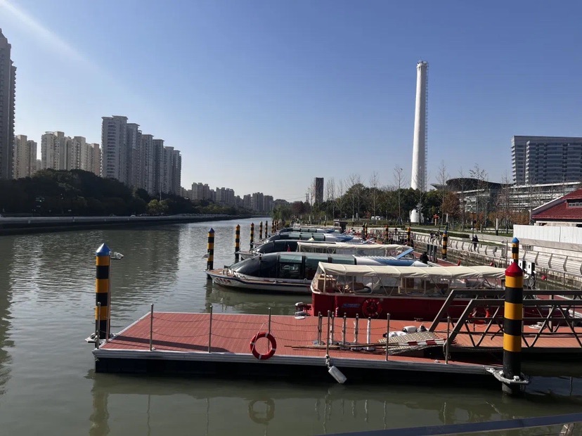 
中国中医科学院西苑黄牛代挂号电话票贩子号贩子网上预约挂号,住院检查加快,坐船欣赏苏河景，苏州河游船正式开船迎客