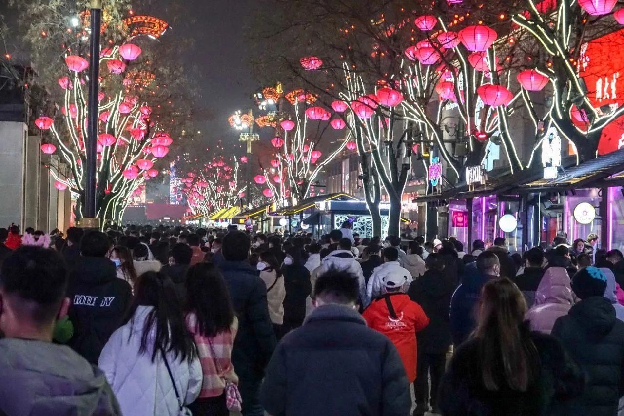 
浙江第二医院黄牛代挂号电话票贩子号贩子网上预约挂号,住院检查加快,热气腾腾！这是昨夜今晨的中国