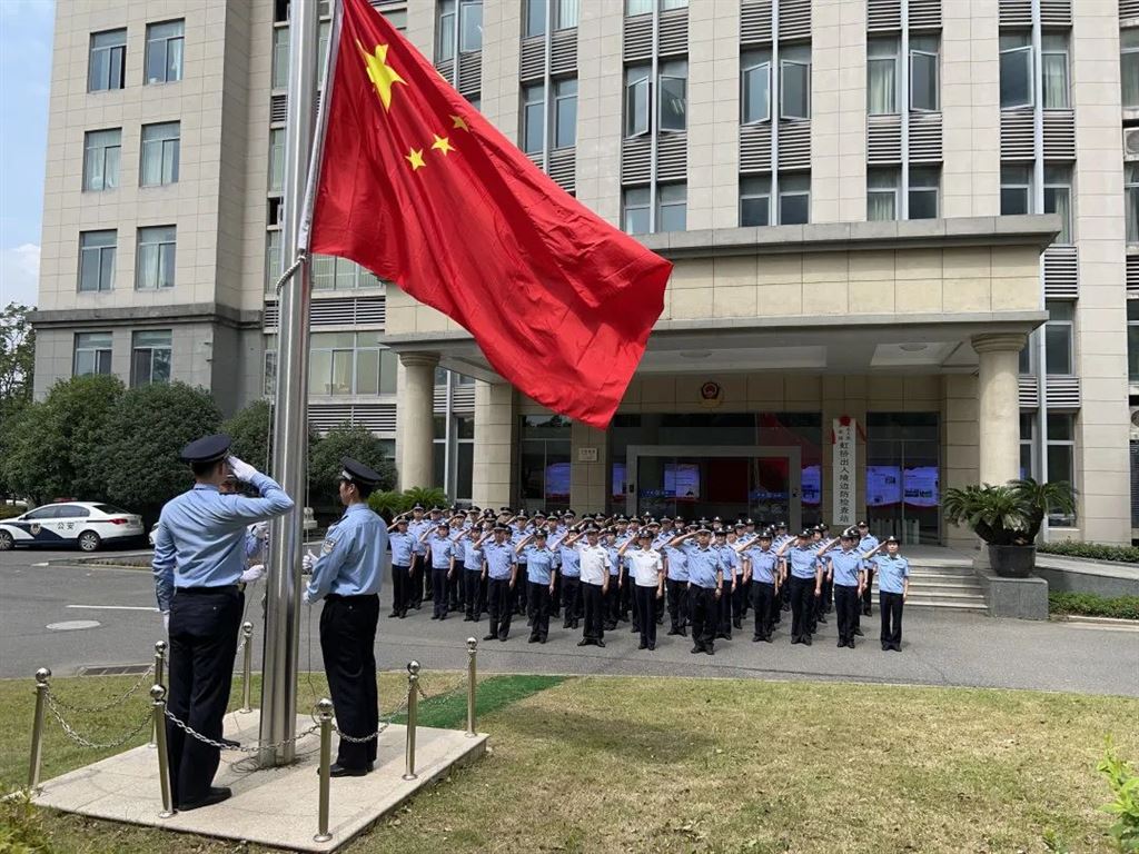 
北京儿研所黄牛代挂号电话票贩子号贩子网上预约挂号,住院检查加快,虹桥边检站多措并举助推队伍正规化建设 民警们的感言“亮了”