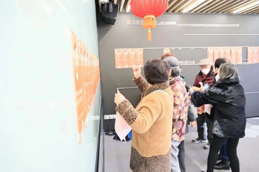 
首都医科大学附宣武医院黄牛代挂号电话票贩子号贩子网上预约挂号,住院检查加快,点亮新年心愿！他们邻里融融闹元宵｜我们的节日·元宵