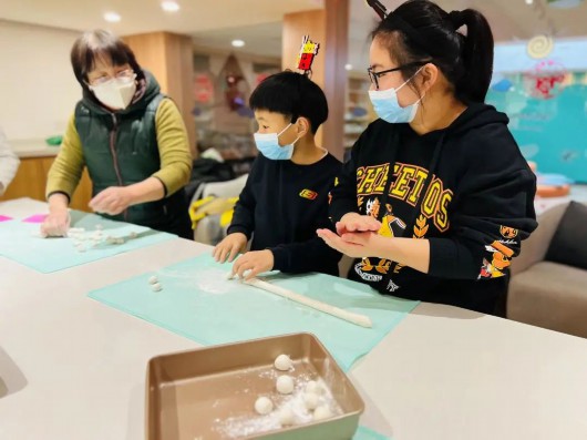 
首都医科大学附宣武医院黄牛代挂号电话票贩子号贩子网上预约挂号,住院检查加快,点亮新年心愿！他们邻里融融闹元宵｜我们的节日·元宵