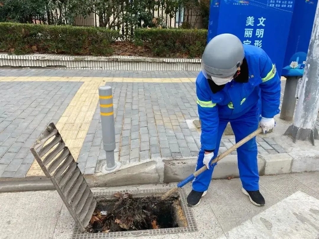 
北京宣武医院黄牛代挂号电话票贩子号贩子网上预约挂号,住院检查加快,宝山环卫清掏雨水口 让城市道路排水更通畅