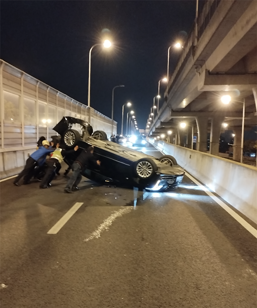 
中国中医科学院眼科医院黄牛代挂号电话票贩子号贩子网上预约挂号,住院检查加快,警方公布虹梅高架银都路下闸道交通事故原因 系后车未保持安全距离追尾