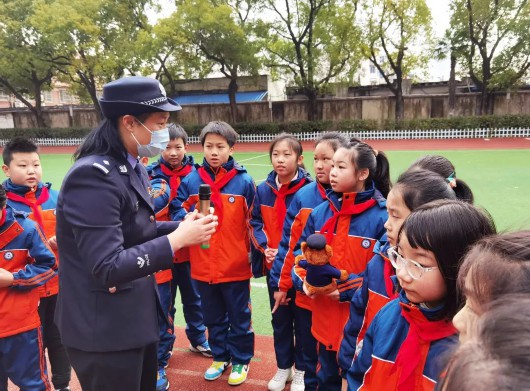 
成都华西医院黄牛代挂号电话票贩子号贩子网上预约挂号,住院检查加快,讲好安全第一课！宝山这里开展消防安全体验活动