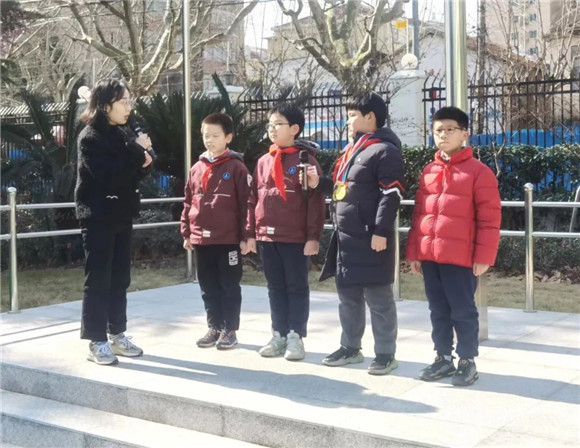 建平实验小学居家桥图片