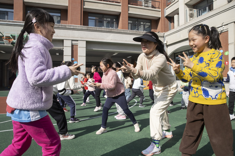 
天津肿瘤医院黄牛代挂号电话票贩子号贩子网上预约挂号,住院检查加快,新学期家长关注的体育课怎么上？运动激烈程度降低 趣味小游戏增加