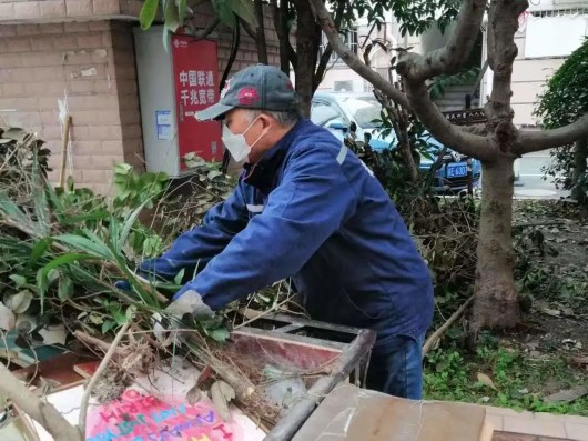 
天津各大医院黄牛代挂号电话票贩子号贩子网上预约挂号,住院检查加快,助力创全！宝山这里的“微更细改”绘就居民幸福底色