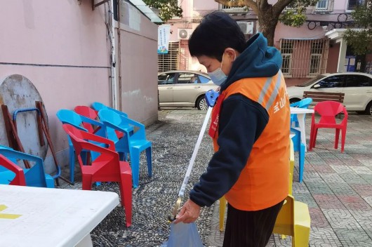 
上海肺科医院黄牛代挂号电话票贩子号贩子网上预约挂号,住院检查加快,共创整洁生活环境，提升居民文明素养！TA们全力做好创全工作