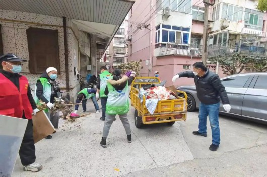 
上海肺科医院黄牛代挂号电话票贩子号贩子网上预约挂号,住院检查加快,共创整洁生活环境，提升居民文明素养！TA们全力做好创全工作