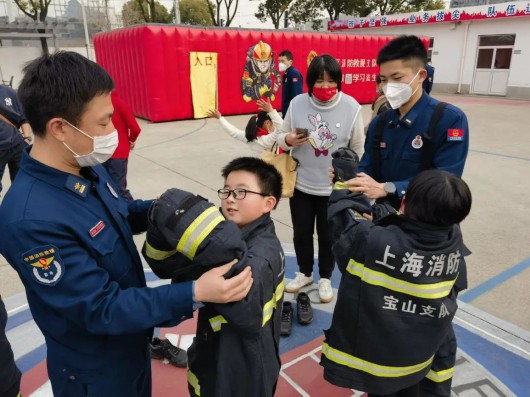 
广东省人民医院黄牛代挂号电话票贩子号贩子网上预约挂号,住院检查加快,关心关爱助成长！宝山着力提升社工归属感、幸福感