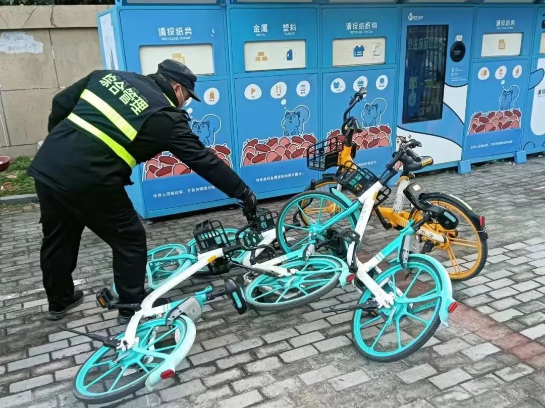 
北医六院黄牛代挂号电话票贩子号贩子网上预约挂号,住院检查加快,在弯腰、起身间 顾村镇将文明传播到每个角落