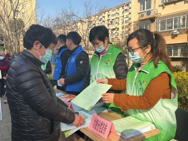 浦锦街道滨浦三居委开展温暖向阳 35学雷锋活动