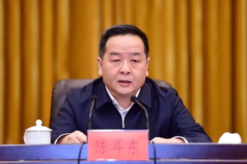 陈耳东在讲话中表示,这次省委对长治市委主要负责同志的调整,充分体现