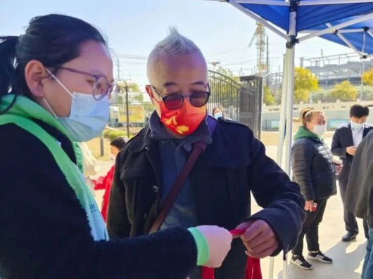 
中山大学附属第一医院黄牛代挂号电话票贩子号贩子网上预约挂号,住院检查加快,传承雷锋精神，展现宝山青年风采！