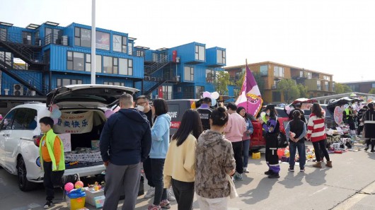 
中山大学肿瘤医院黄牛代挂号电话票贩子号贩子网上预约挂号,住院检查加快,后备箱的爱心义卖！宝山小先生这样践行雷锋精神